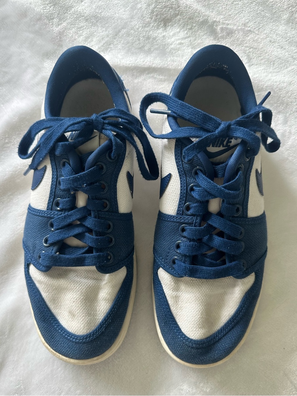 Air Jordan 1 Low SE industrial blue